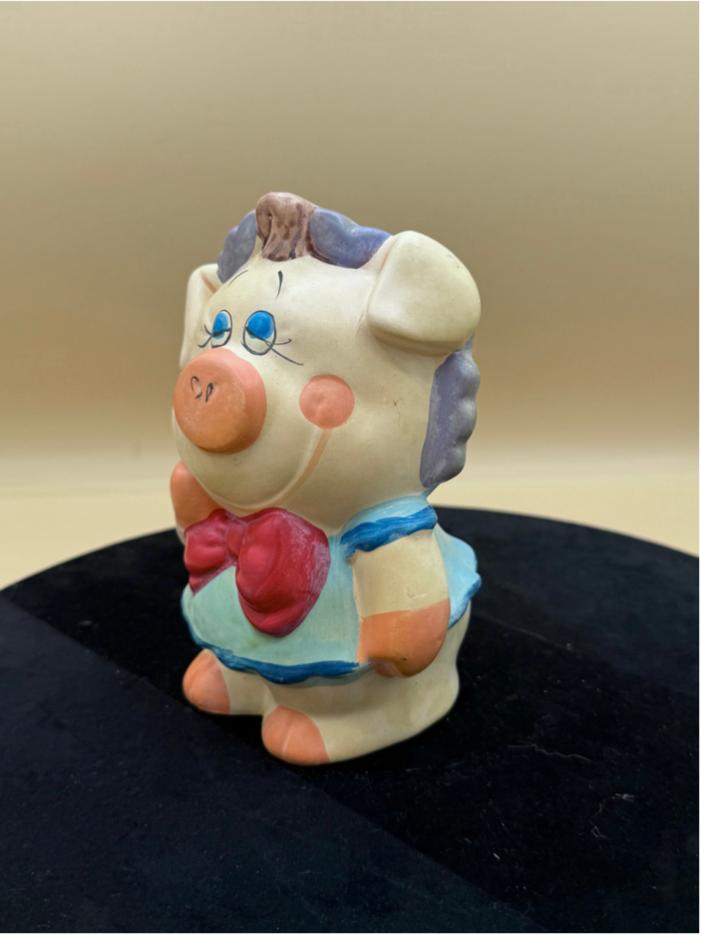Vintage Chalkware Piggy Bank Hand Painted Whimsical Pig Coin Bank Made in China - Picture 4 of 15